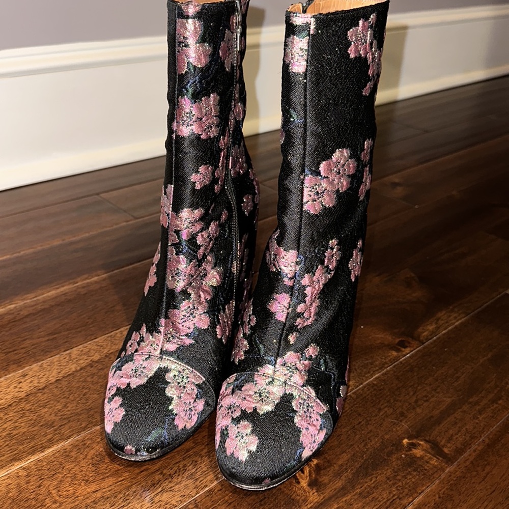 DRIES VAN NOTEN FLORAL BROCADE ANKLE BOOTS size 39